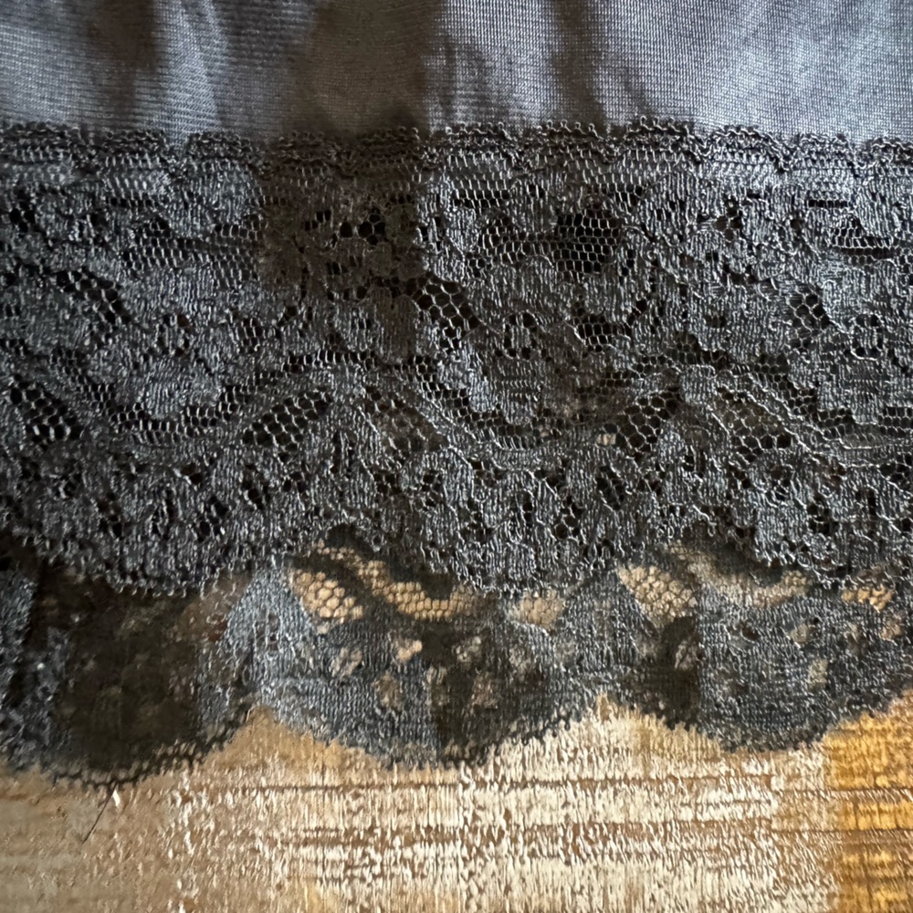 Vintage Vassaret by Munsingware Black Slip Size A Large 22 inch length - Picture 2 of 8